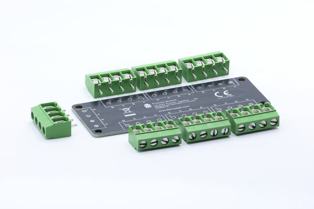 Kit for Model Railway power distributor 12-pin