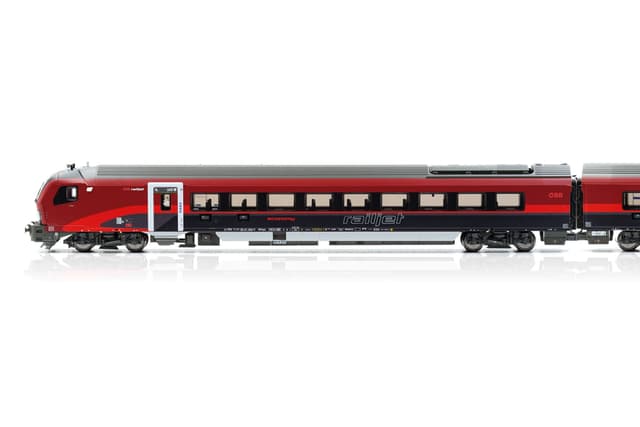  H0 Railjet control car (with sound) close-up