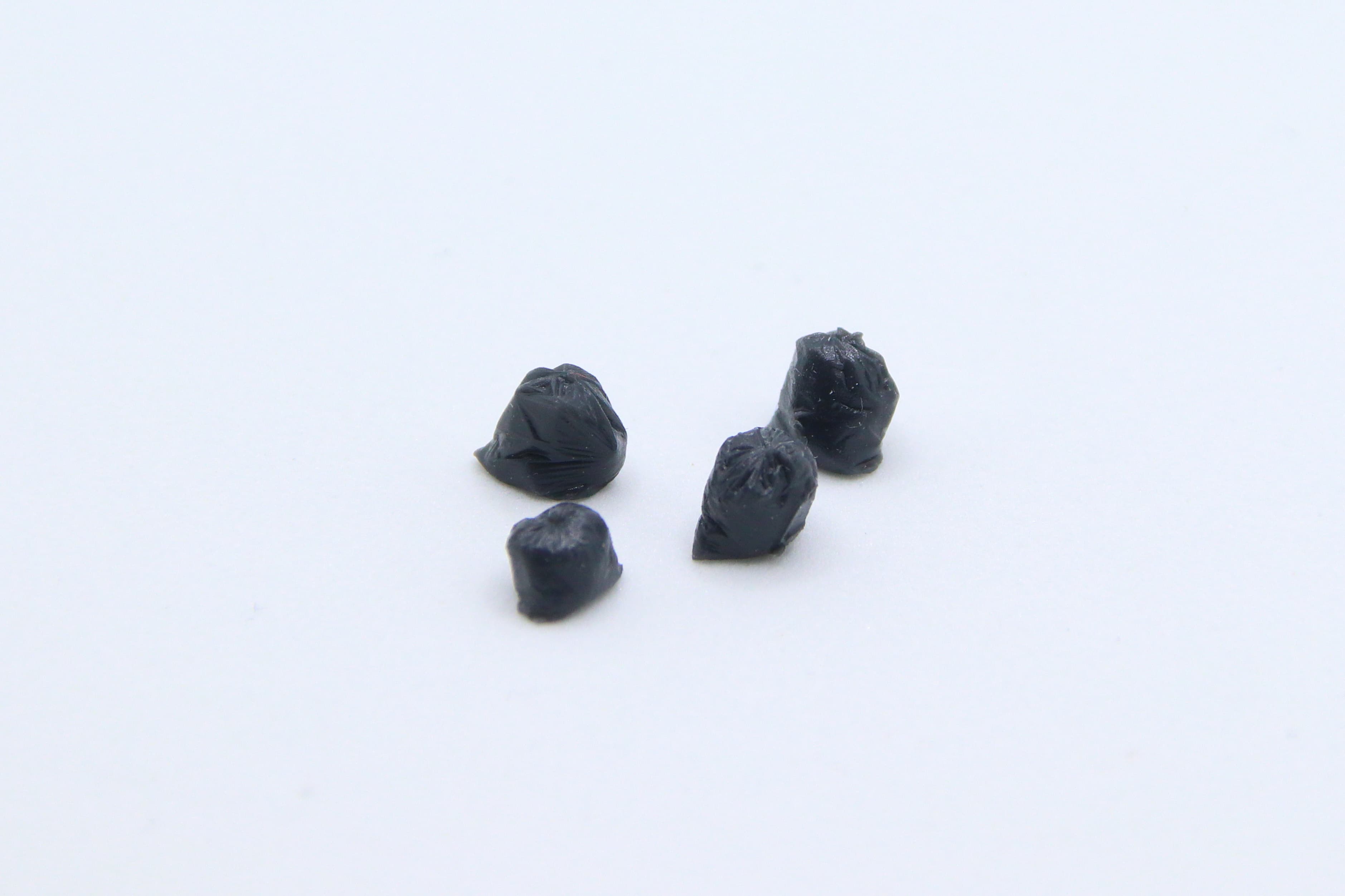 4 anthracite colored garbage bags in H0